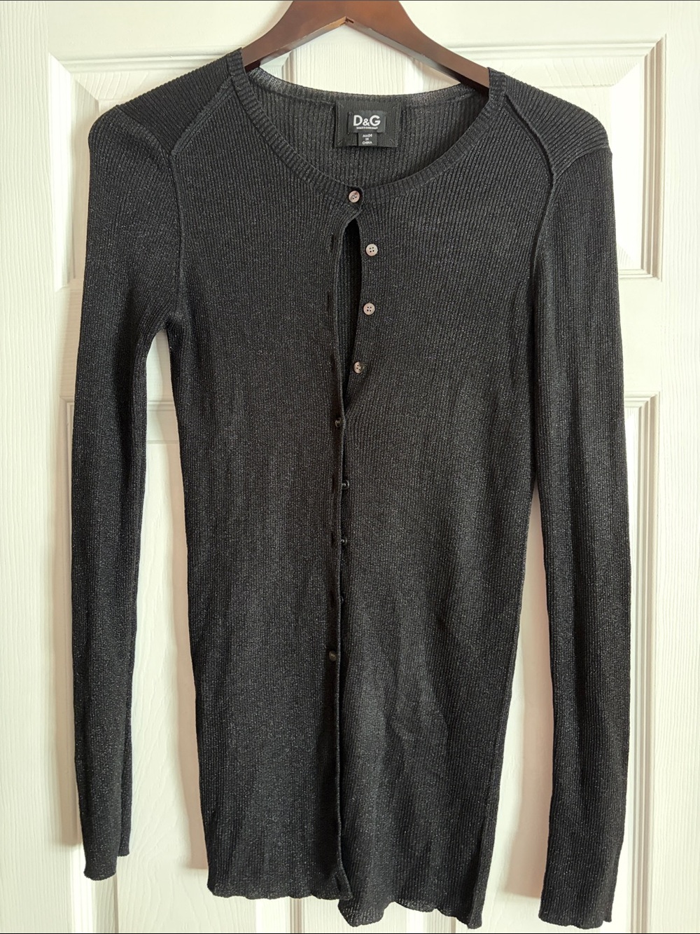 Vintage D&G Women's Black Slim Ribbed Button-Front Cardigan